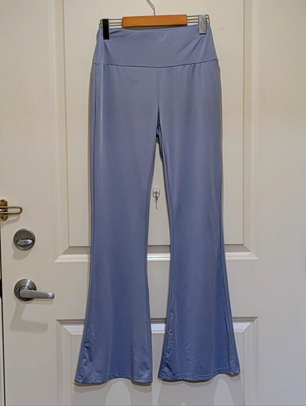 3/$30 EUC SHEIN M Baby Blue Flare Leg Wide Waistband Y2K Style Leggings